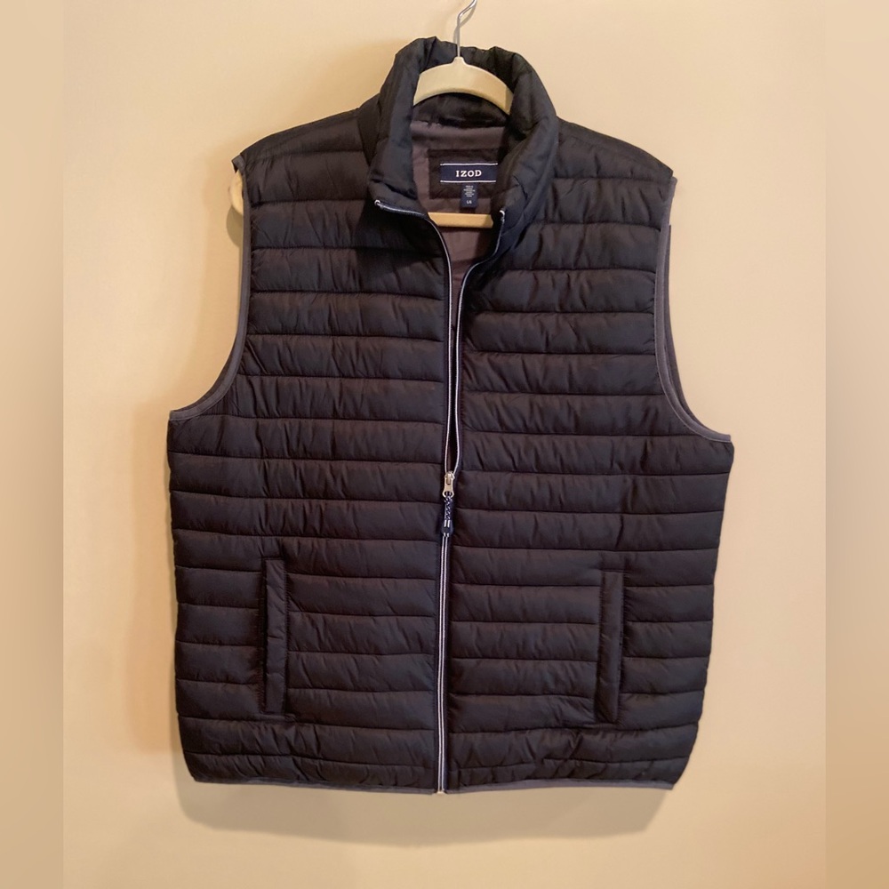 Men’s IZOD puffer vest